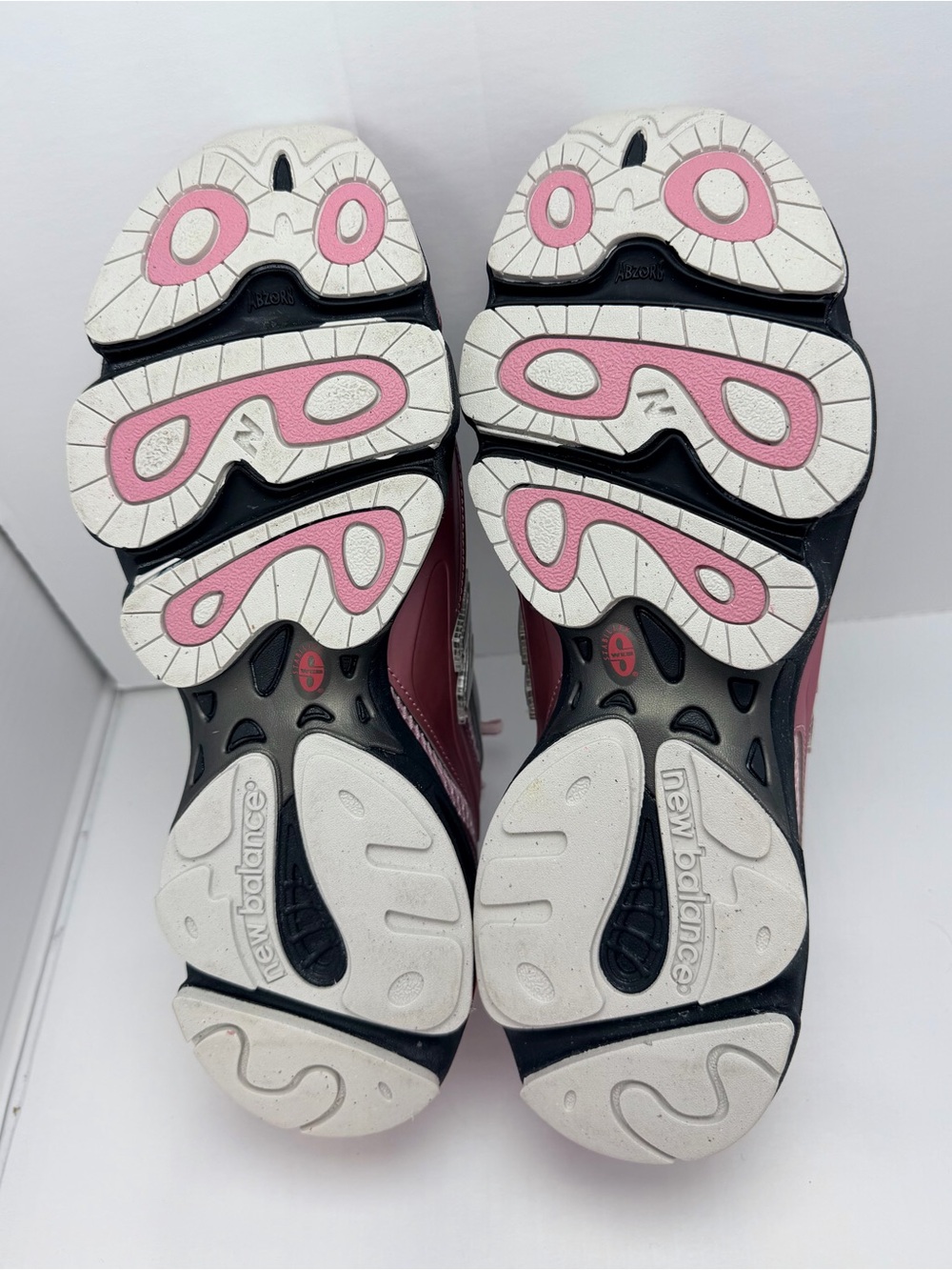 New Balance 1000 Pink Taffy Silver Metallic M1000U Women's 12 / Men's 10.5 NEW - Picture 8 of 16